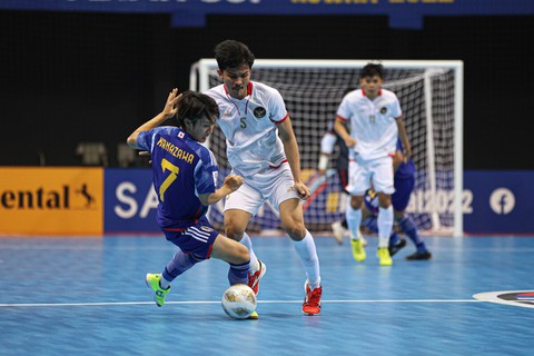 Bị từ chối bàn thắng vì hết giờ, futsal Indonesia thua đáng tiếc trước Nhật - Ảnh 2. Bị từ chối bàn thắng vì hết giờ, futsal Indonesia thua đáng tiếc trước Nhật - Ảnh 2.