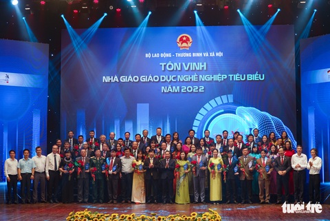 Tuyên dương nhà giáo, học sinh, sinh viên ưu tú nhân ngày Kỹ năng lao động Việt Nam năm 2022 - Ảnh 5. Tuyên dương nhà giáo, học sinh, sinh viên ưu tú nhân ngày Kỹ năng lao động Việt Nam năm 2022 - Ảnh 5.