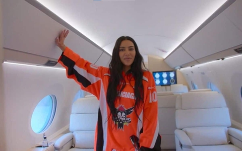 Kim Kardashian ‘cấm’ mọi người làm bẩn chiếc máy bay riêng 150 triệu USD, kể cả gia đình - Ảnh 1. Kim Kardashian ‘cấm’ mọi người làm bẩn chiếc máy bay riêng 150 triệu USD, kể cả gia đình - Ảnh 1.