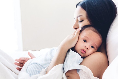 Khoa học chỉ cha mẹ cách dỗ ngủ em bé quấy khóc - Ảnh 2. Khoa học chỉ cha mẹ cách dỗ ngủ em bé quấy khóc - Ảnh 2.