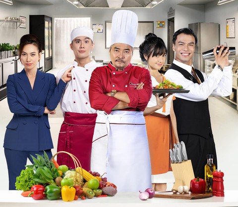 Phương Anh Đào, Hoàng Trung trổ tài nấu nướng trong buổi ra mắt phim Bếp trưởng tới! - Ảnh 4. Phương Anh Đào, Hoàng Trung trổ tài nấu nướng trong buổi ra mắt phim Bếp trưởng tới! - Ảnh 4.