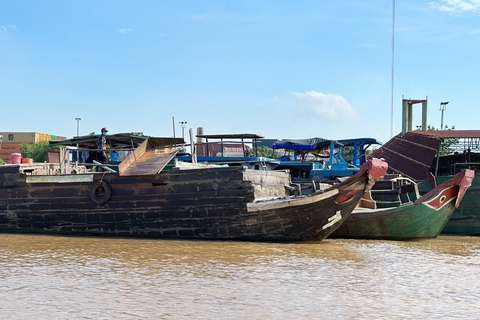 Cát tặc tự đánh chìm 2 tàu bơm hút cát trên sông Đồng Nai - Ảnh 2. Cát tặc tự đánh chìm 2 tàu bơm hút cát trên sông Đồng Nai - Ảnh 2.
