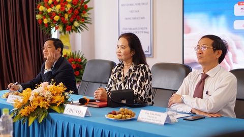 Cần sự mở lòng từ chính các doanh nhân - Ảnh 1. Cần sự mở lòng từ chính các doanh nhân - Ảnh 1.