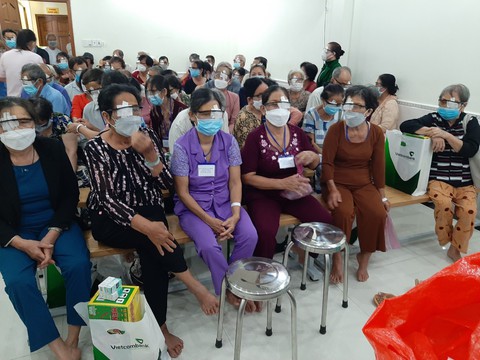 Bệnh viện Mắt Tiền Giang không đủ thiết bị chữa bệnh mắt - Ảnh 1. Bệnh viện Mắt Tiền Giang không đủ thiết bị chữa bệnh mắt - Ảnh 1.