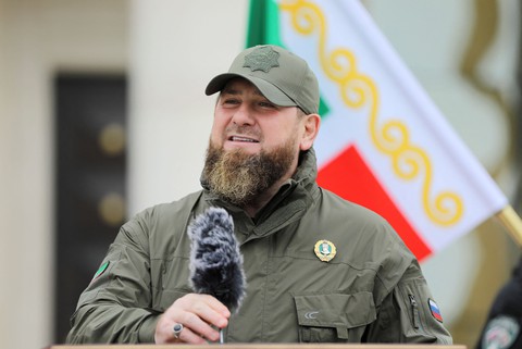 Lãnh đạo Chechnya khoe được Tổng thống Putin thăng hàm thượng tướng - Ảnh 1. Lãnh đạo Chechnya khoe được Tổng thống Putin thăng hàm thượng tướng - Ảnh 1.