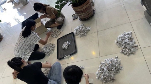 Khách mua xe máy Honda bằng 2 thùng tiền xu, nhân viên mất 20 phút mới đếm xong - Ảnh 3. Khách mua xe máy Honda bằng 2 thùng tiền xu, nhân viên mất 20 phút mới đếm xong - Ảnh 3.