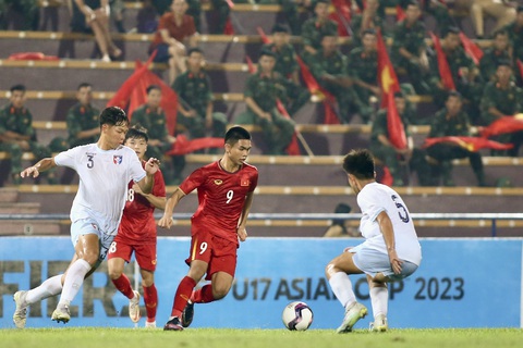 U17 Việt Nam thắng đậm trong ngày ra quân vòng loại U17 châu Á 2023 - Ảnh 5. U17 Việt Nam thắng đậm trong ngày ra quân vòng loại U17 châu Á 2023 - Ảnh 5.