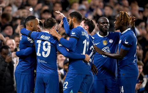 Thắng đậm Milan, Chelsea sống lại hy vọng đi tiếp - Ảnh 1. Thắng đậm Milan, Chelsea sống lại hy vọng đi tiếp - Ảnh 1.