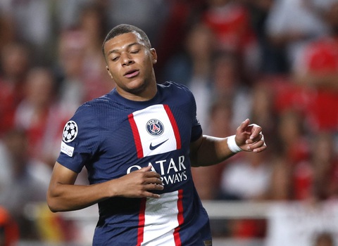 Haaland lập cú đúp ở trận thắng của Man City, Mbappe im tiếng khi PSG hòa Benfica - Ảnh 2. Haaland lập cú đúp ở trận thắng của Man City, Mbappe im tiếng khi PSG hòa Benfica - Ảnh 2.