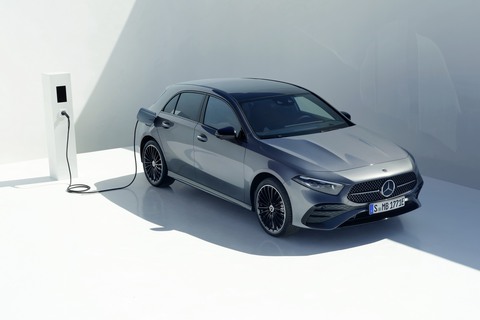 A-Class, B-Class nâng cấp nhẹ - Các dòng Mercedes rẻ nhất sắp khai tử - Ảnh 6. A-Class, B-Class nâng cấp nhẹ - Các dòng Mercedes rẻ nhất sắp khai tử - Ảnh 6.