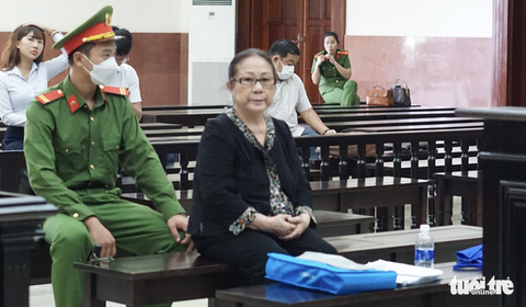 Bà Dương Thị Bạch Diệp: Nếu tôi lừa đảo thì hãy tử hình tôi đi, chung thân là quá nhẹ - Ảnh 1. Bà Dương Thị Bạch Diệp: Nếu tôi lừa đảo thì hãy tử hình tôi đi, chung thân là quá nhẹ - Ảnh 1.