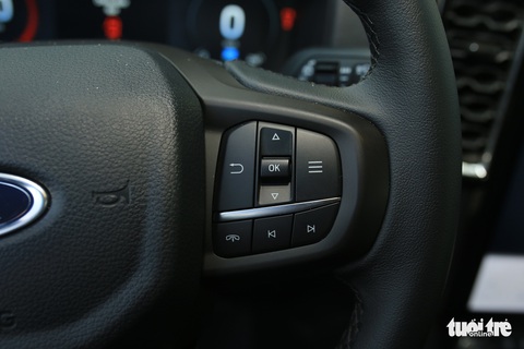 Chủ xe Ford Everest 2022: Thiết kế đẹp, vận hành tốt, chỉ còn vài điểm chưa ưng - Ảnh 5. Chủ xe Ford Everest 2022: Thiết kế đẹp, vận hành tốt, chỉ còn vài điểm chưa ưng - Ảnh 5.
