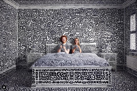 Chàng họa sĩ dành hai năm thanh xuân vẽ Doodle toàn bộ dinh thự - Ảnh 6. Chàng họa sĩ dành hai năm thanh xuân vẽ Doodle toàn bộ dinh thự - Ảnh 6.