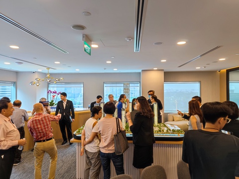 Dự án bất động sản hàng hiệu Việt Nam thu hút nhà đầu tư Singapore - Ảnh 1. Dự án bất động sản hàng hiệu Việt Nam thu hút nhà đầu tư Singapore - Ảnh 1.