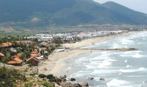 Điều chỉnh quy hoạch Vân Phong: Đề nghị tăng đất ở, chuyển đổi nghề sát thực tế với dân - Ảnh 1. Điều chỉnh quy hoạch Vân Phong: Đề nghị tăng đất ở, chuyển đổi nghề sát thực tế với dân - Ảnh 1.