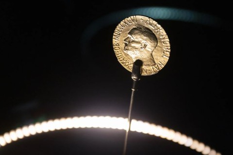 Ai sẽ thắng giải Nobel hòa bình 2022? - Ảnh 1. Ai sẽ thắng giải Nobel hòa bình 2022? - Ảnh 1.
