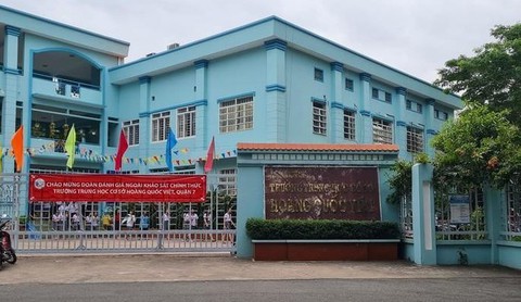 Phụ huynh không đóng phí sử dụng dịch vụ tin nhắn điện tử, phải làm đơn? - Ảnh 1. Phụ huynh không đóng phí sử dụng dịch vụ tin nhắn điện tử, phải làm đơn? - Ảnh 1.