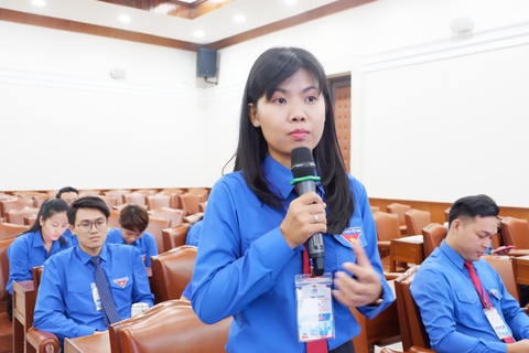 ‘Tạo điều kiện thu hút cán bộ, công chức, viên chức trẻ gắn bó với cơ sở - Ảnh 3. ‘Tạo điều kiện thu hút cán bộ, công chức, viên chức trẻ gắn bó với cơ sở - Ảnh 3.
