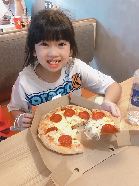Ảnh vui sao Việt 9-10: Đàm Vĩnh Hưng - Dương Triệu Vũ quấn quýt bên con trai - Ảnh 5. Ảnh vui sao Việt 9-10: Đàm Vĩnh Hưng - Dương Triệu Vũ quấn quýt bên con trai - Ảnh 5.