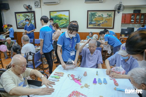 Nhật Bản muốn tiếp nhận thêm điều dưỡng, hộ lý người Việt Nam - Ảnh 2. Nhật Bản muốn tiếp nhận thêm điều dưỡng, hộ lý người Việt Nam - Ảnh 2.