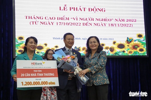 TP.HCM phấn đấu vận động trên 160 tỉ đồng chăm lo cho các hộ nghèo - Ảnh 4. TP.HCM phấn đấu vận động trên 160 tỉ đồng chăm lo cho các hộ nghèo - Ảnh 4.