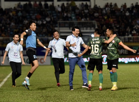 Vòng 18 V-League 2022: Hoàng Anh Gia Lai nếm trái đắng trên sân Pleiku - Ảnh 1. Vòng 18 V-League 2022: Hoàng Anh Gia Lai nếm trái đắng trên sân Pleiku - Ảnh 1.