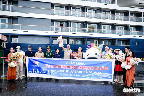 Tàu khách đầu tiên ‘phá băng’ du lịch đường biển cập bờ Đà Nẵng - Ảnh 1. Tàu khách đầu tiên ‘phá băng’ du lịch đường biển cập bờ Đà Nẵng - Ảnh 1.