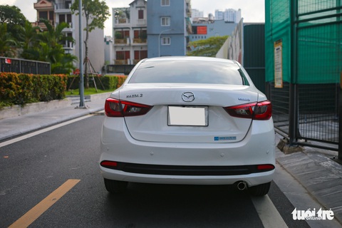 Chủ xe Mazda2: Nhỏ gọn, dễ lái, hợp với chị em khi đi phố - Ảnh 4. Chủ xe Mazda2: Nhỏ gọn, dễ lái, hợp với chị em khi đi phố - Ảnh 4.