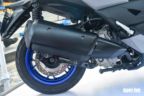 Yamaha X Max 300 nhận đặt hàng tại Việt Nam, giá từ 129 triệu đồng - Ảnh 11.
