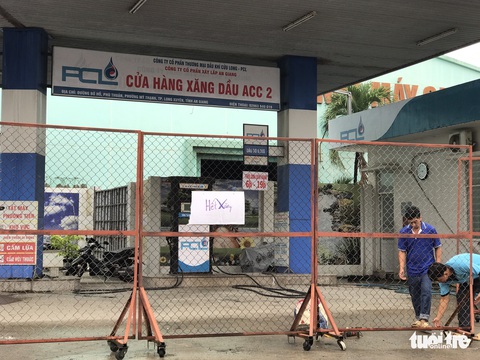Xăng dầu miền Tây: Đóng cửa, khép hờ và… ‘bán chia sẻ’ - Ảnh 1. Xăng dầu miền Tây: Đóng cửa, khép hờ và… ‘bán chia sẻ’ - Ảnh 1.