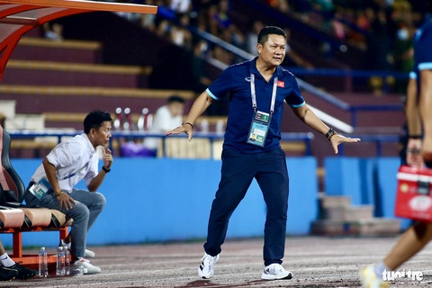 HLV trưởng U17 Thái Lan: Bóng đá Thái Lan đang có vấn đề đào tạo trẻ - Ảnh 2. HLV trưởng U17 Thái Lan: Bóng đá Thái Lan đang có vấn đề đào tạo trẻ - Ảnh 2.