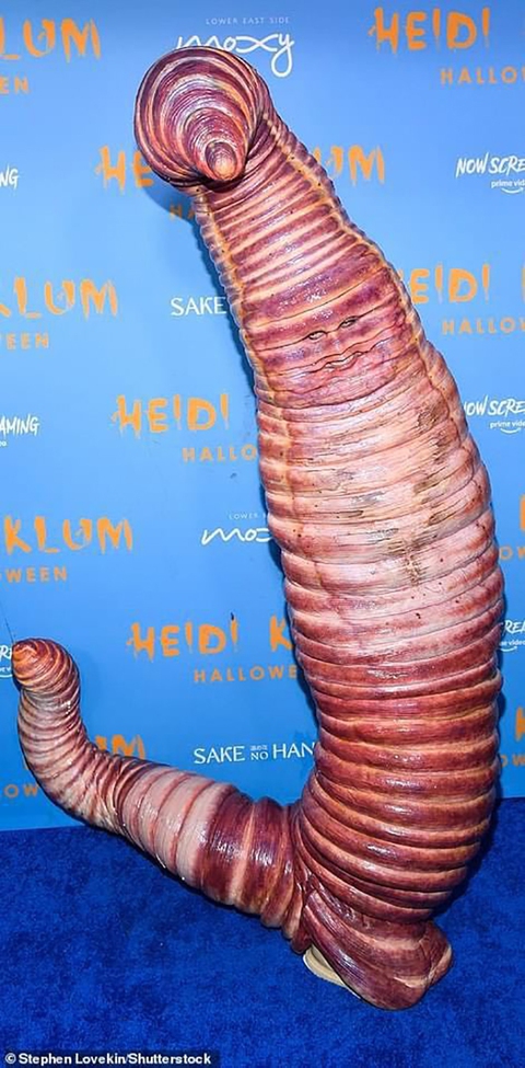 Halloween lạ quá với muôn kiểu hóa trang hú hồn á! (P3) - Ảnh 1. Halloween lạ quá với muôn kiểu hóa trang hú hồn á! (P3) - Ảnh 1.