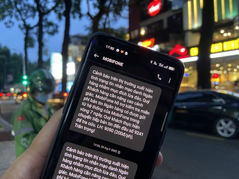 Bị chiếm đoạt SIM điện thoại, mất tiền tỉ - Ảnh 1. Bị chiếm đoạt SIM điện thoại, mất tiền tỉ - Ảnh 1.