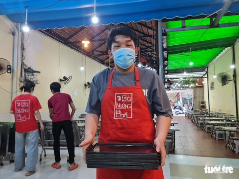 Miễn toàn bộ học phí cho cậu trò nghèo học ké máy tính đỗ ngành công nghệ thông tin - Ảnh 3. Miễn toàn bộ học phí cho cậu trò nghèo học ké máy tính đỗ ngành công nghệ thông tin - Ảnh 3.