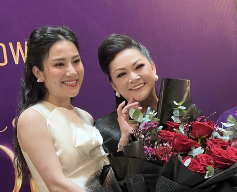 Hồng Đào: Với tôi, Như Quỳnh là ca sĩ tuyệt vời về cách sống - Ảnh 2. Hồng Đào: Với tôi, Như Quỳnh là ca sĩ tuyệt vời về cách sống - Ảnh 2.