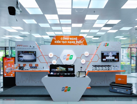 FPT Telecom gây ấn tượng với nhiều giải pháp công nghệ thông minh - Ảnh 2. FPT Telecom gây ấn tượng với nhiều giải pháp công nghệ thông minh - Ảnh 2.