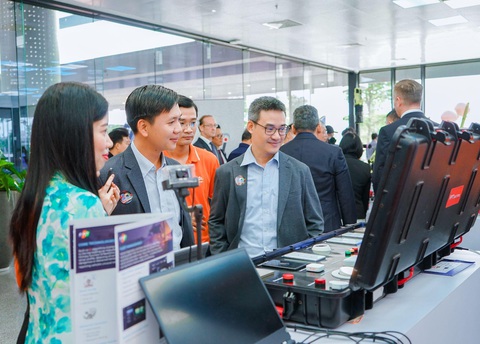 FPT Telecom gây ấn tượng với nhiều giải pháp công nghệ thông minh - Ảnh 3. FPT Telecom gây ấn tượng với nhiều giải pháp công nghệ thông minh - Ảnh 3.
