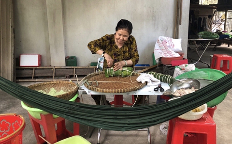 Bánh tét hạt điều nhà nội - Ảnh 1. Bánh tét hạt điều nhà nội - Ảnh 1.