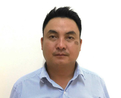 Bắt cán bộ địa chính nhận hàng chục triệu đồng vẫn om hồ sơ của dân - Ảnh 1. Bắt cán bộ địa chính nhận hàng chục triệu đồng vẫn om hồ sơ của dân - Ảnh 1.