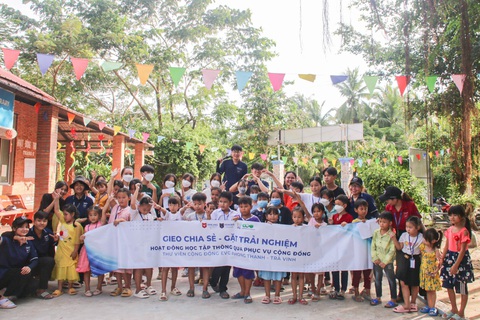 Service Learning: Định hướng đào tạo sinh viên trở thành công dân toàn cầu - Ảnh 2. Service Learning: Định hướng đào tạo sinh viên trở thành công dân toàn cầu - Ảnh 2.