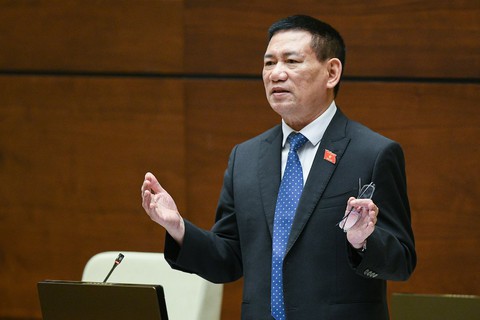 Tranh luận về vai trò của Quỹ bình ổn giá xăng dầu - Ảnh 1. Tranh luận về vai trò của Quỹ bình ổn giá xăng dầu - Ảnh 1.
