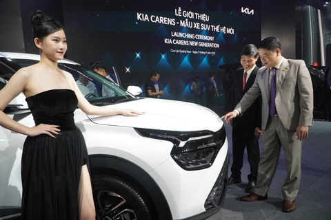 Mẫu SUV Kia Carens thế hệ mới giá từ 619 triệu đồng có gì? - Ảnh 4. Mẫu SUV Kia Carens thế hệ mới giá từ 619 triệu đồng có gì? - Ảnh 4.