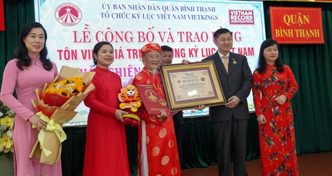 Nhà nghiên cứu 102 tuổi Nguyễn Đình Tư đạt kỷ lục Việt Nam về lao động, sáng tạo - Ảnh 1. Nhà nghiên cứu 102 tuổi Nguyễn Đình Tư đạt kỷ lục Việt Nam về lao động, sáng tạo - Ảnh 1.