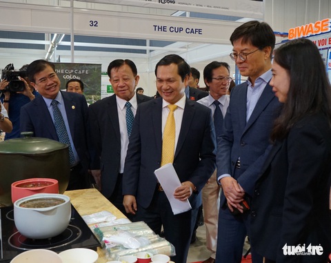 Đối tác Hàn Quốc sẽ đầu tư vào y tế ở Bình Dương - Ảnh 2. Đối tác Hàn Quốc sẽ đầu tư vào y tế ở Bình Dương - Ảnh 2.