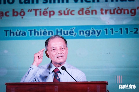 Em sẽ không bỏ học, dù cuộc sống khó khăn đến thế nào - Ảnh 6. Em sẽ không bỏ học, dù cuộc sống khó khăn đến thế nào - Ảnh 6.