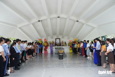 Những câu chuyện nghề của 100 giáo viên trẻ tiêu biểu - Ảnh 2. Những câu chuyện nghề của 100 giáo viên trẻ tiêu biểu - Ảnh 2.