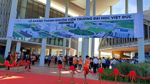Khánh thành đại học hơn 50ha giúp sinh viên du học Đức ngay tại Việt Nam - Ảnh 2. Khánh thành đại học hơn 50ha giúp sinh viên du học Đức ngay tại Việt Nam - Ảnh 2.