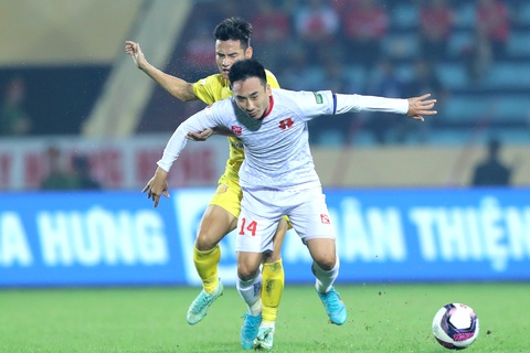 V-League sắp tới sẽ cùng thời gian với Giải Ngoại hạng Anh - Ảnh 1. V-League sắp tới sẽ cùng thời gian với Giải Ngoại hạng Anh - Ảnh 1.