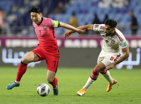 Son Heung Min vẫn được gọi lên tuyển Hàn Quốc dự World Cup sau chấn thương kinh hoàng - Ảnh 1. Son Heung Min vẫn được gọi lên tuyển Hàn Quốc dự World Cup sau chấn thương kinh hoàng - Ảnh 1.