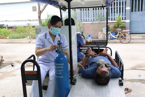 Nỗi lo cấp cứu ở xã đảo duy nhất của TP.HCM - Ảnh 3. Nỗi lo cấp cứu ở xã đảo duy nhất của TP.HCM - Ảnh 3.